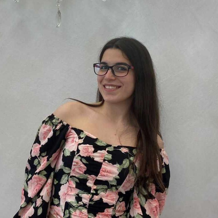 Fotka hosta Natalia Haddad k přednášce Jaké je to být dítětem ve válce?.