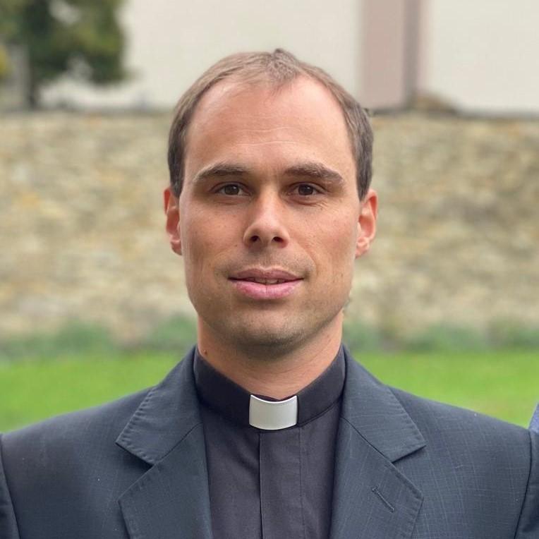 Fotka hosta Jan Pitřinec k přednášce O čem byla synoda v Římě: Bude se měnit učení církve?.